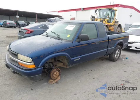 2002 Chevrolet S-10 Ls z USA, uszkodzony, nr VIN 1GCDT19W928153227